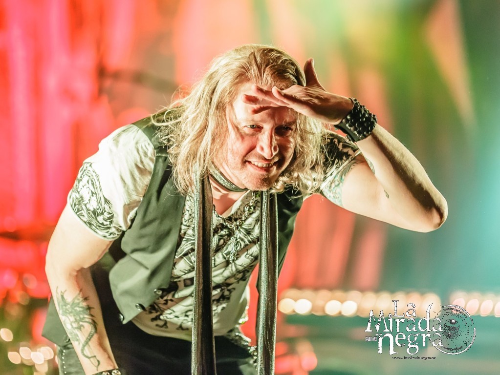 gotthard santana 27 la mirada negra